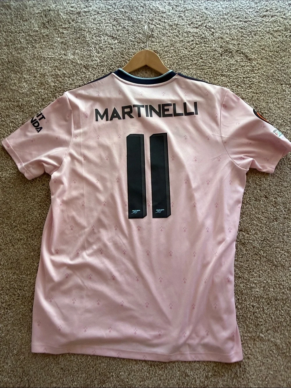 ARSENAL AUTHENTIC JERSEY- adidas
(supporter version, no 11) - Picture 16 of 16